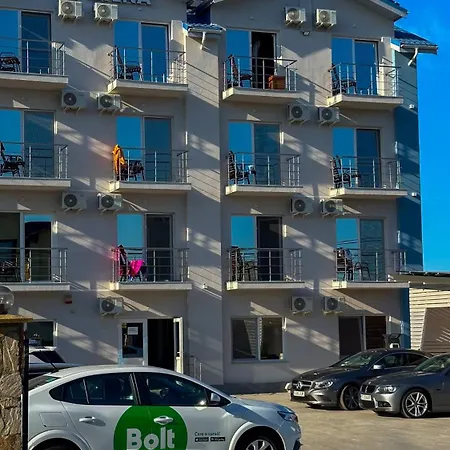 Atena 코스티네스티